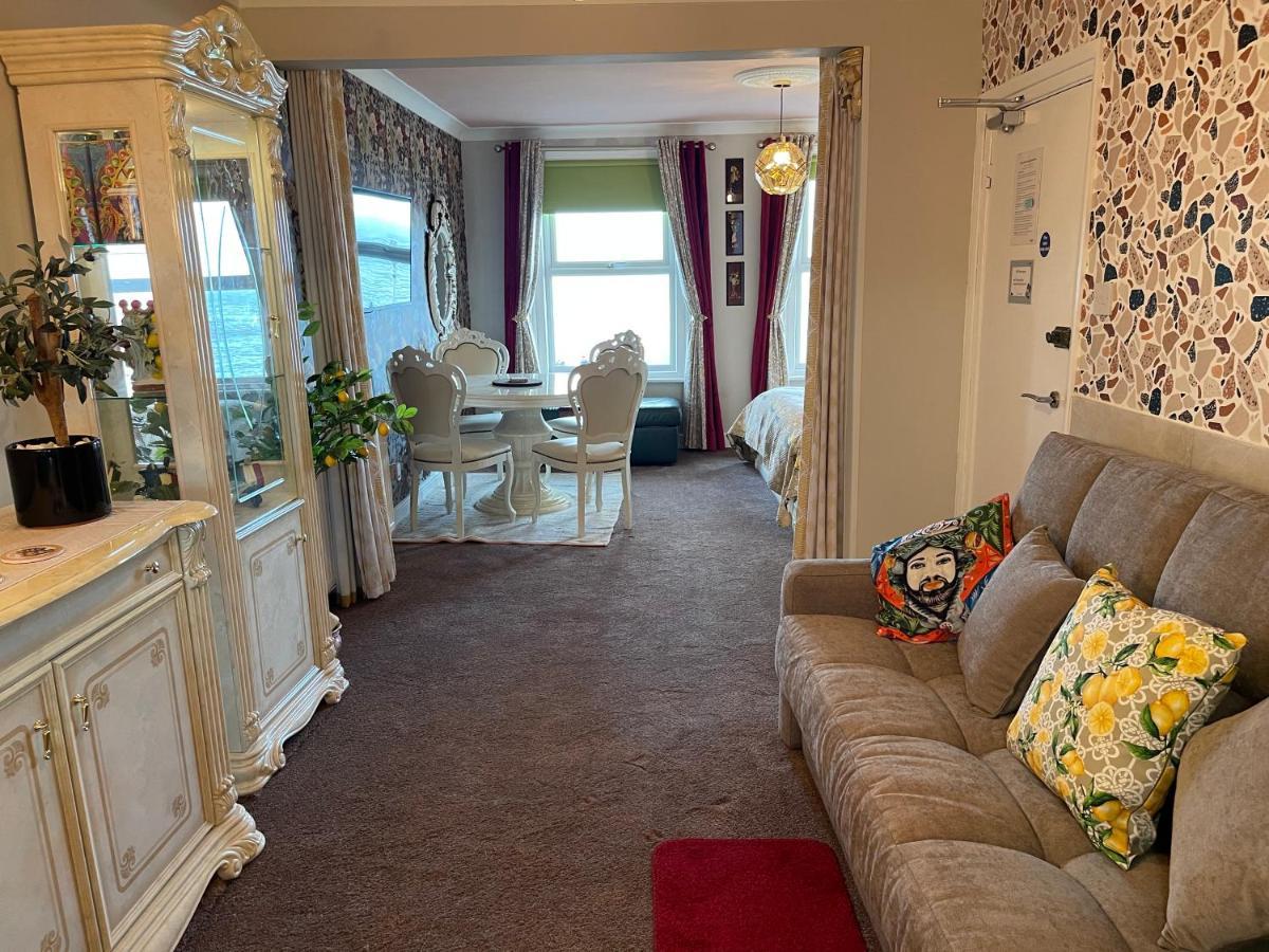 "The Italian" Seafront Apartment Eastbourne Luaran gambar